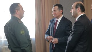 Ակտիվացնել պայքարն ապօրինի ընդերքօգտագործման և ծառահատումների, որսագողության դեմ պայքարում. Քննչական կոմիտեի նախագահ Արթուր Պողոսյանն աշխատանքային այցով եղել է Սյունիքի մարզի քննչական ստորաբաժանումներում